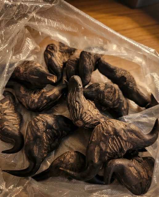 My Neighbor Handed Me a Bag of These Without Explanation — Here’s How to Figure Out What They Are and How to Eat Them