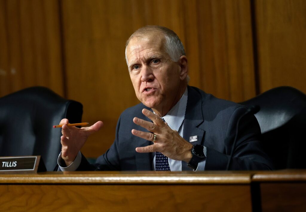 ‘RINO’ Senator Melts Down, Vows To Block Trump Nominees