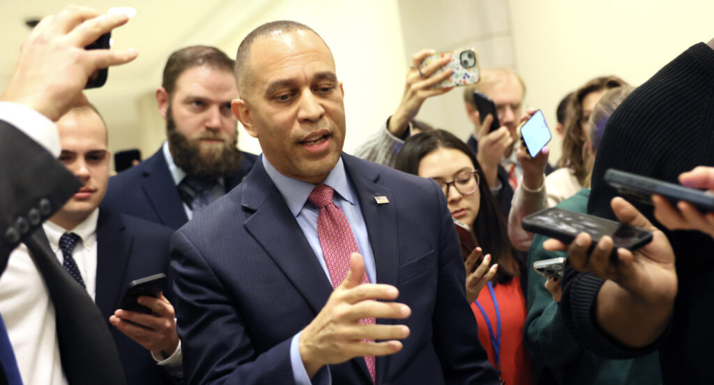 Jeffries Floats Packing Courts After Virginia Redistricting Collapse